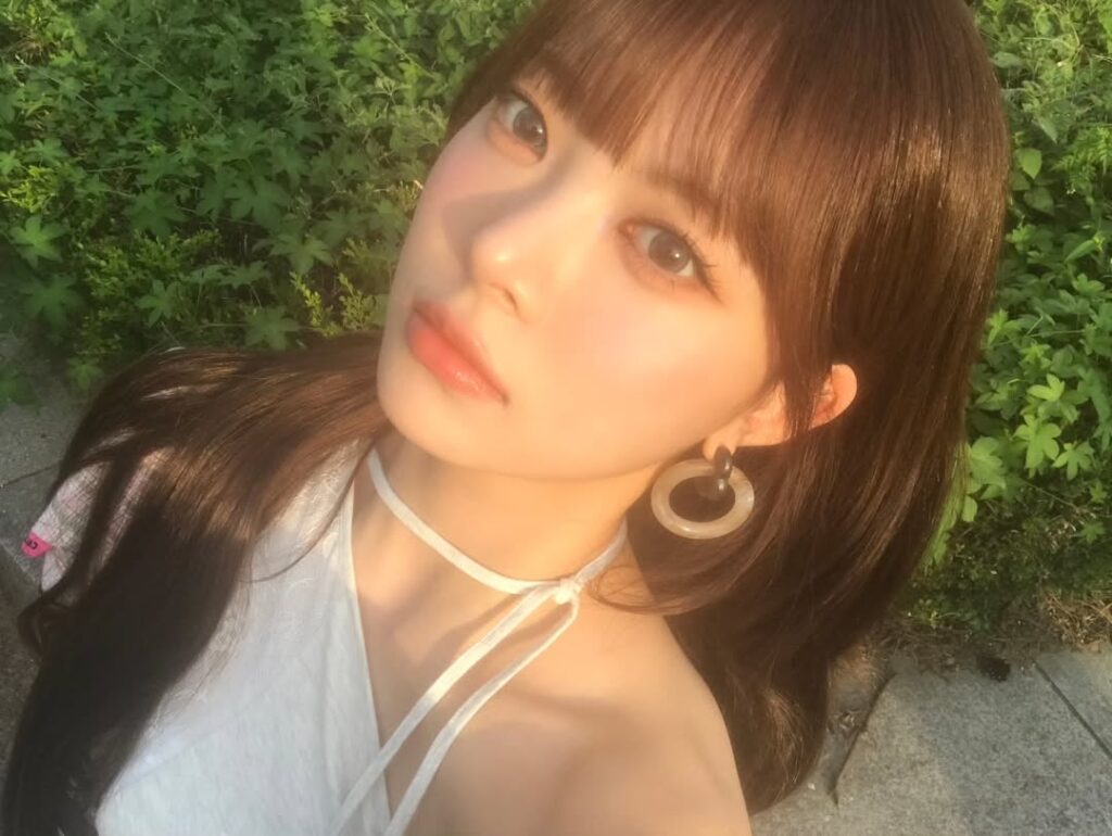 250822 تحديث Hong Eunchae Instagram
