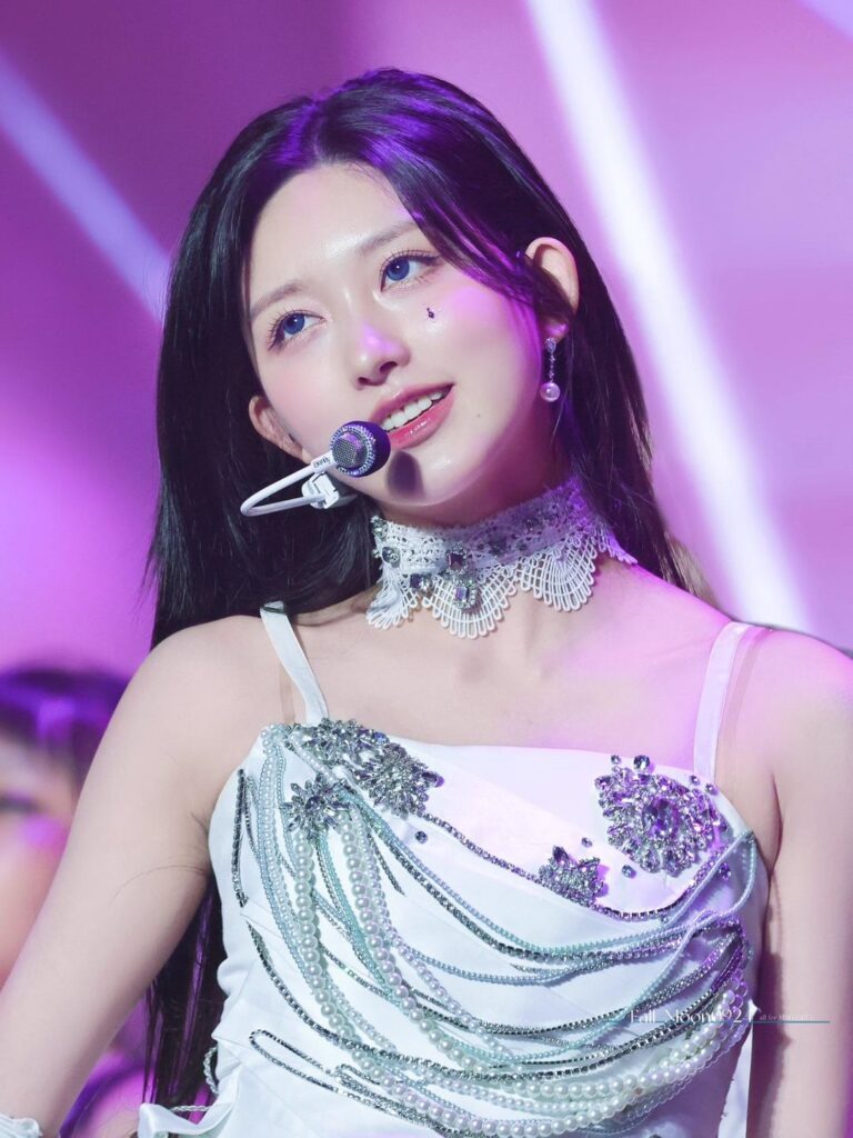 240810 تحديث Gaeul Fansite