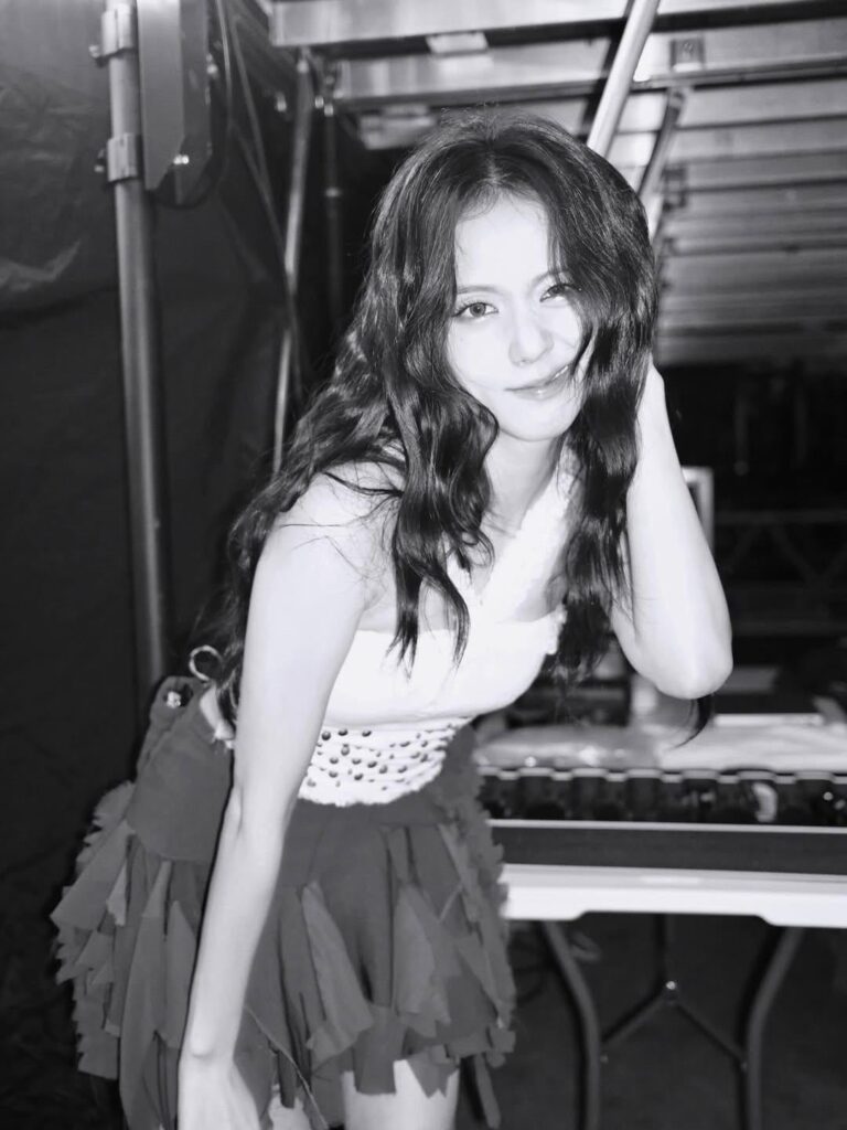 250810 تحديث JISOO IG