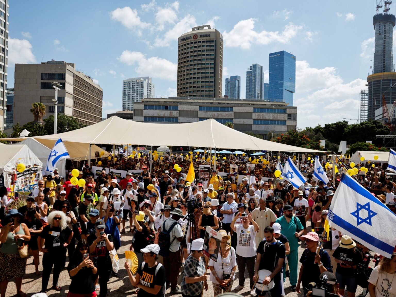 احتجاجات عائلات الأسرى الإسرائيليين تثير غضب بن غفير وسموتريتش | أخبار