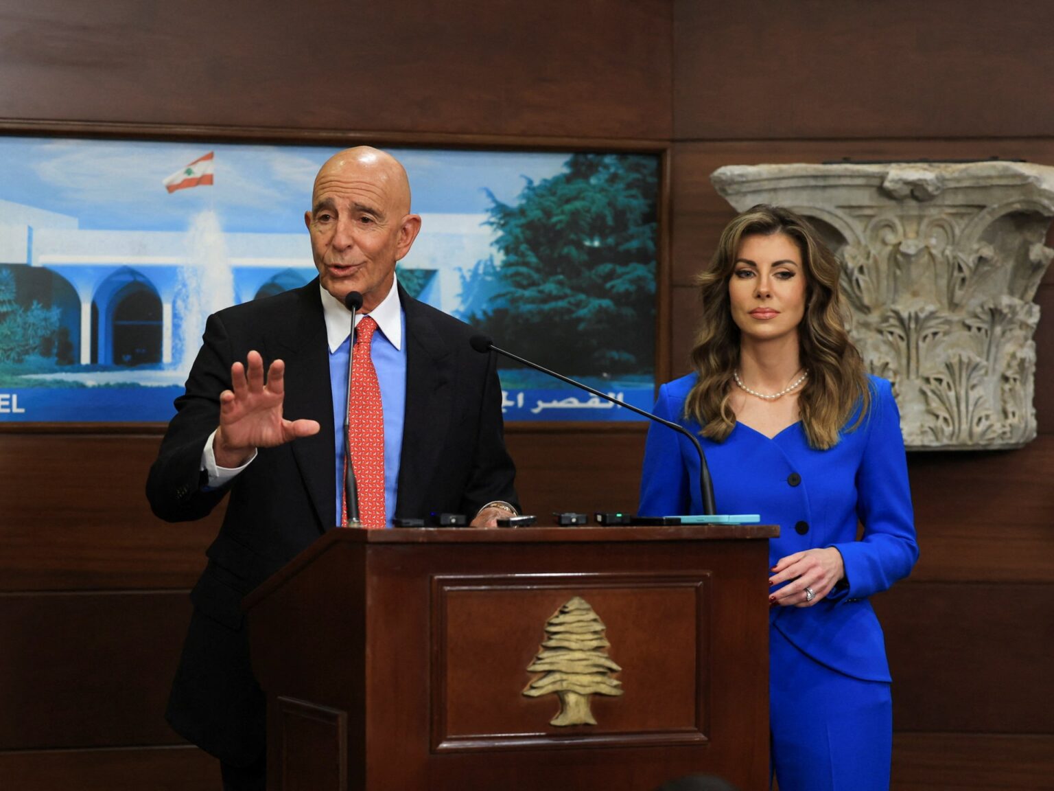 برّاك يبرر تصريحه بقصر بعبدا عن “السلوك الحيواني” للصحفيين | أخبار برّاك يبرر تصريحه بقصر بعبدا عن "السلوك الحيواني" للصحفيين | أخبار