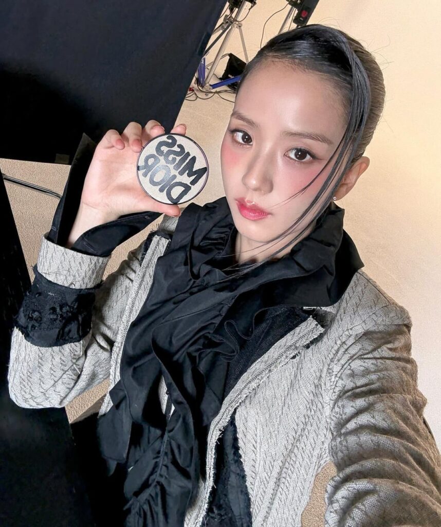 250812 تحديث JISOO IG