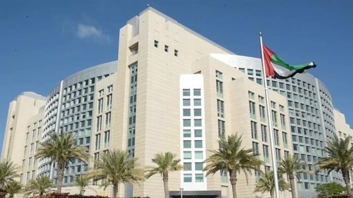 إعلام عبري: الإمارات تبعث برسائل غير مباشرة لإنهاء مهام سفير إسرائيل لديها