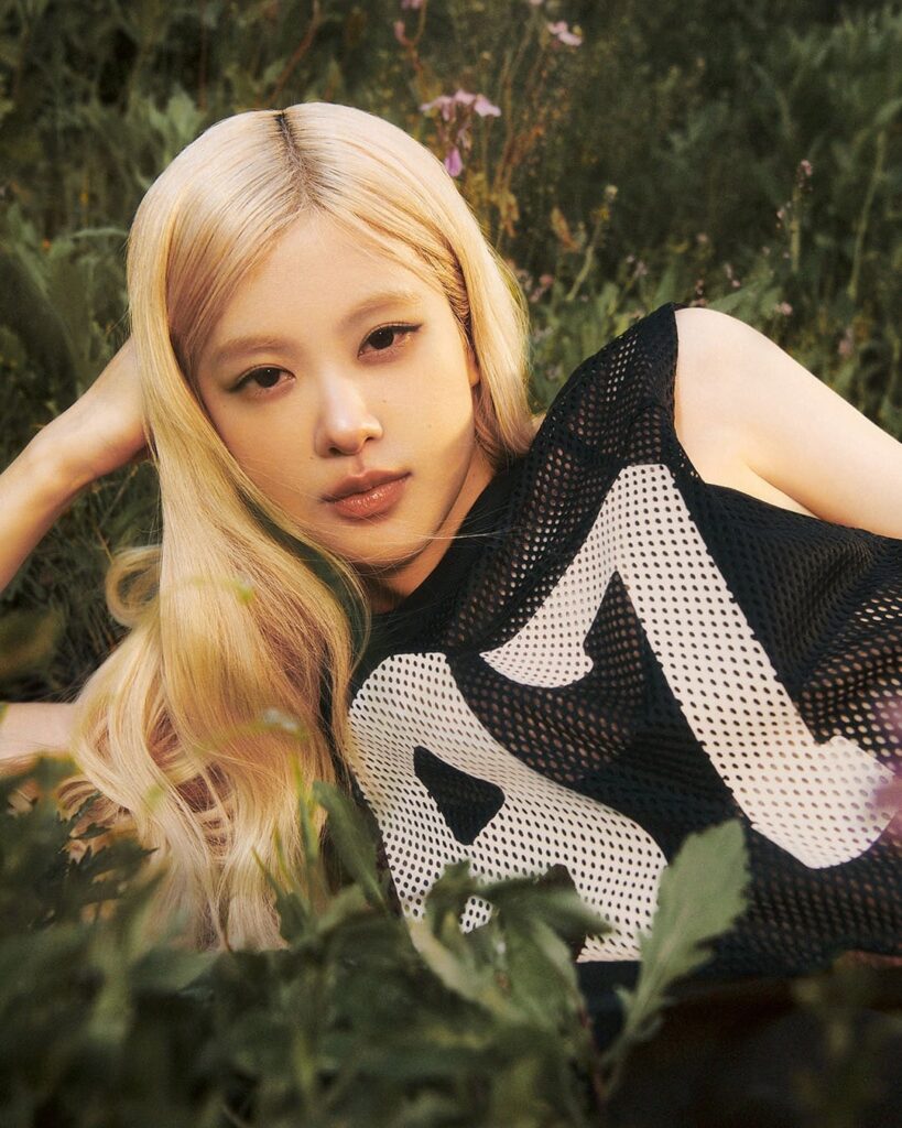 250826 تحديث Elle Korea IG مع Rosé