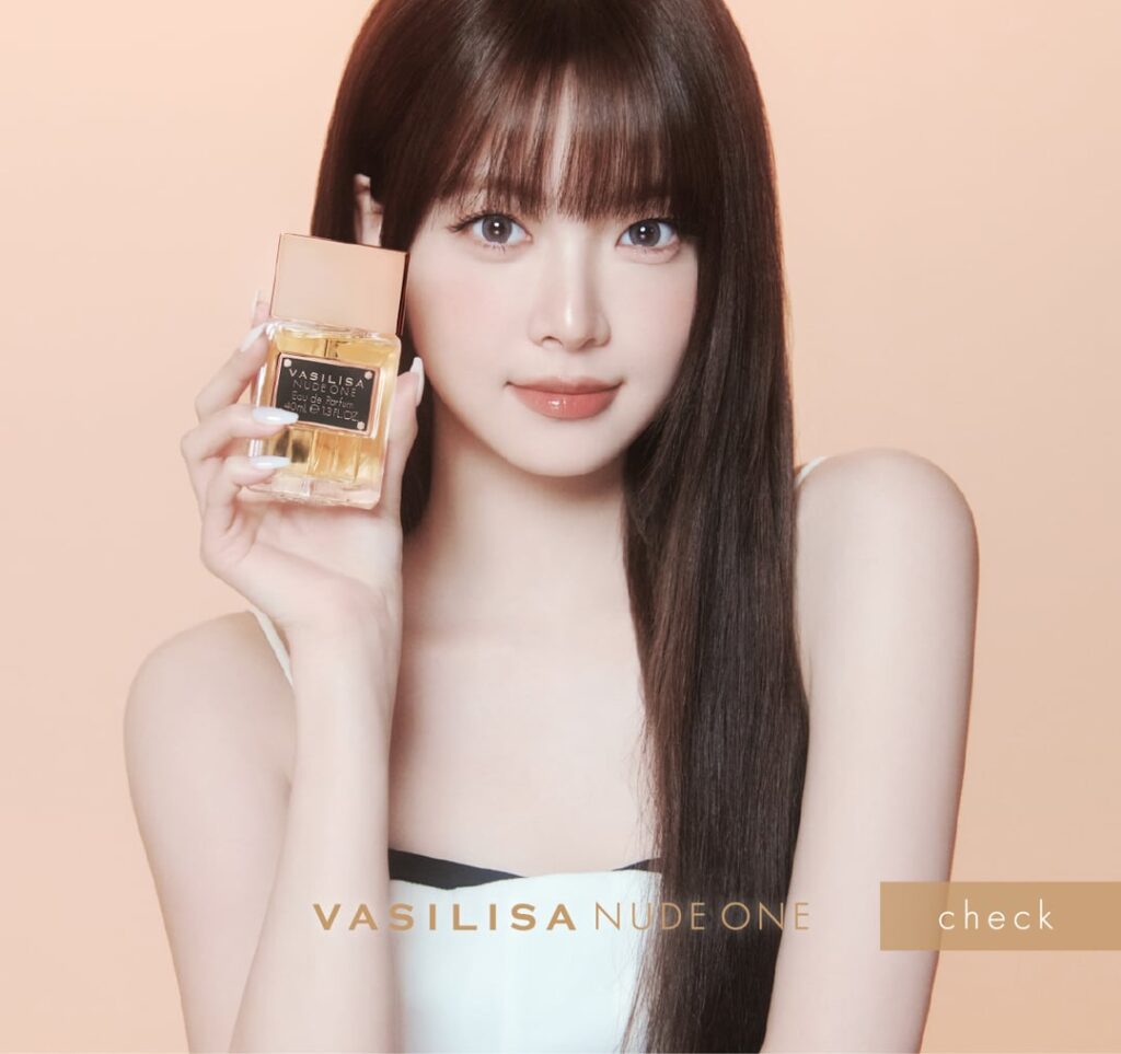 250829 Hong Eunchae - Vasilisa (معاينة الكتالوج)