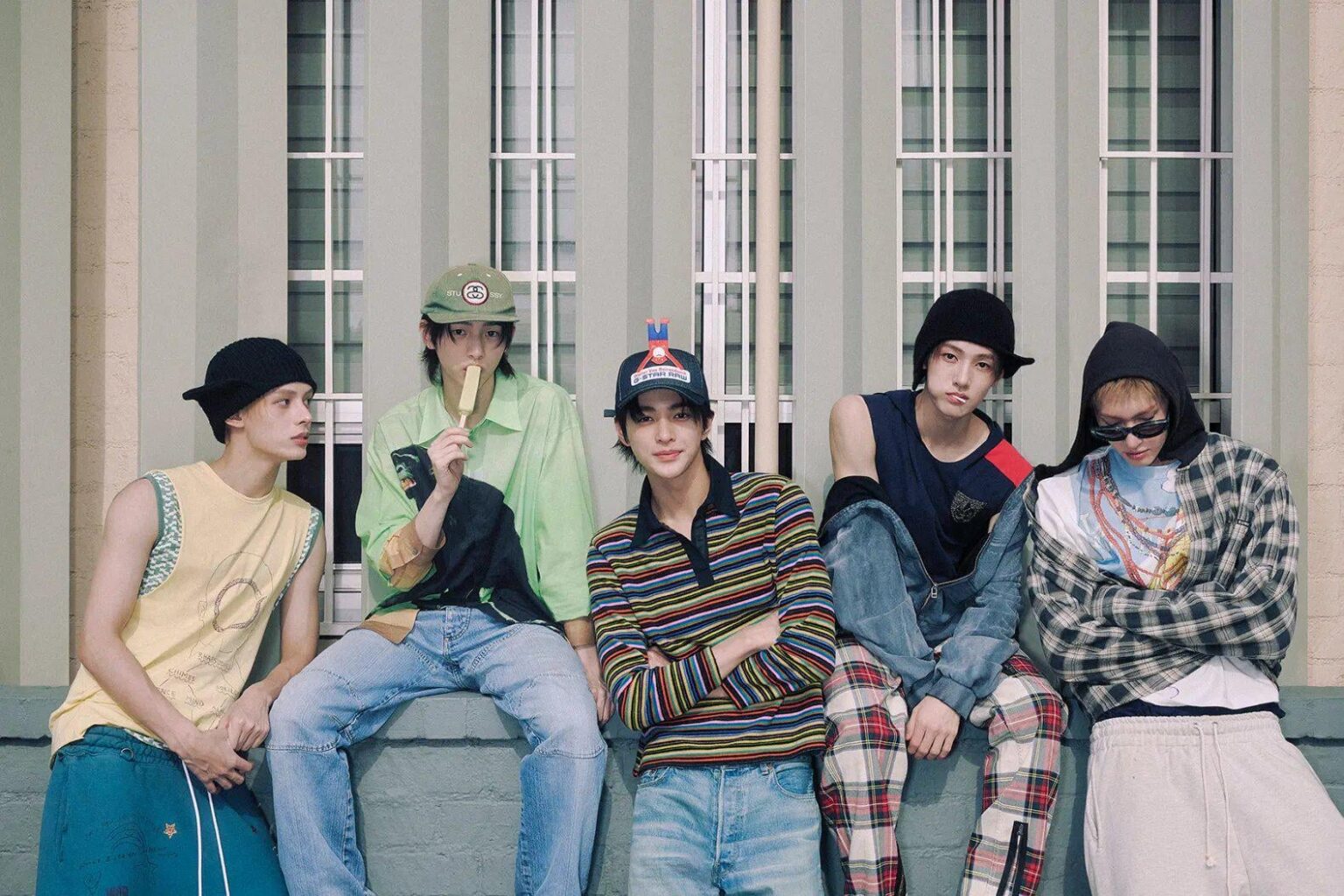 كورتيس (لون خارج الخطوط) (مجموعة Bighit Music New Boy Group) - لاول مرة سيأتي قريبًا (تكشف مجموعة Rolling Stone)