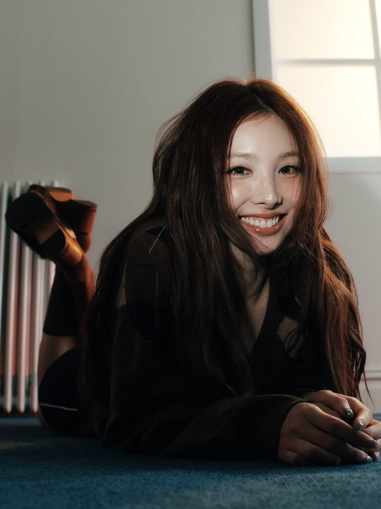 تم تعيين مرتين Nayeon كسفير جديد لعلامة الأزياء Grove
