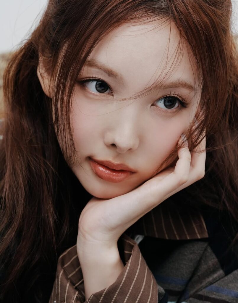 250813 Grovestore_official Instagram Update - Grove 2025FW 'Loverove' with Nayeon Ambassador