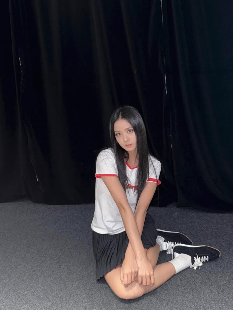 250818 تحديث JISOO IG