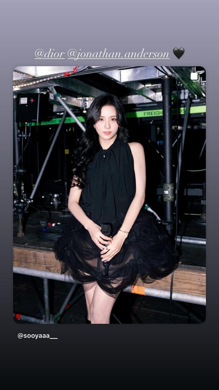 250805 تحديث قصة JISOO IG