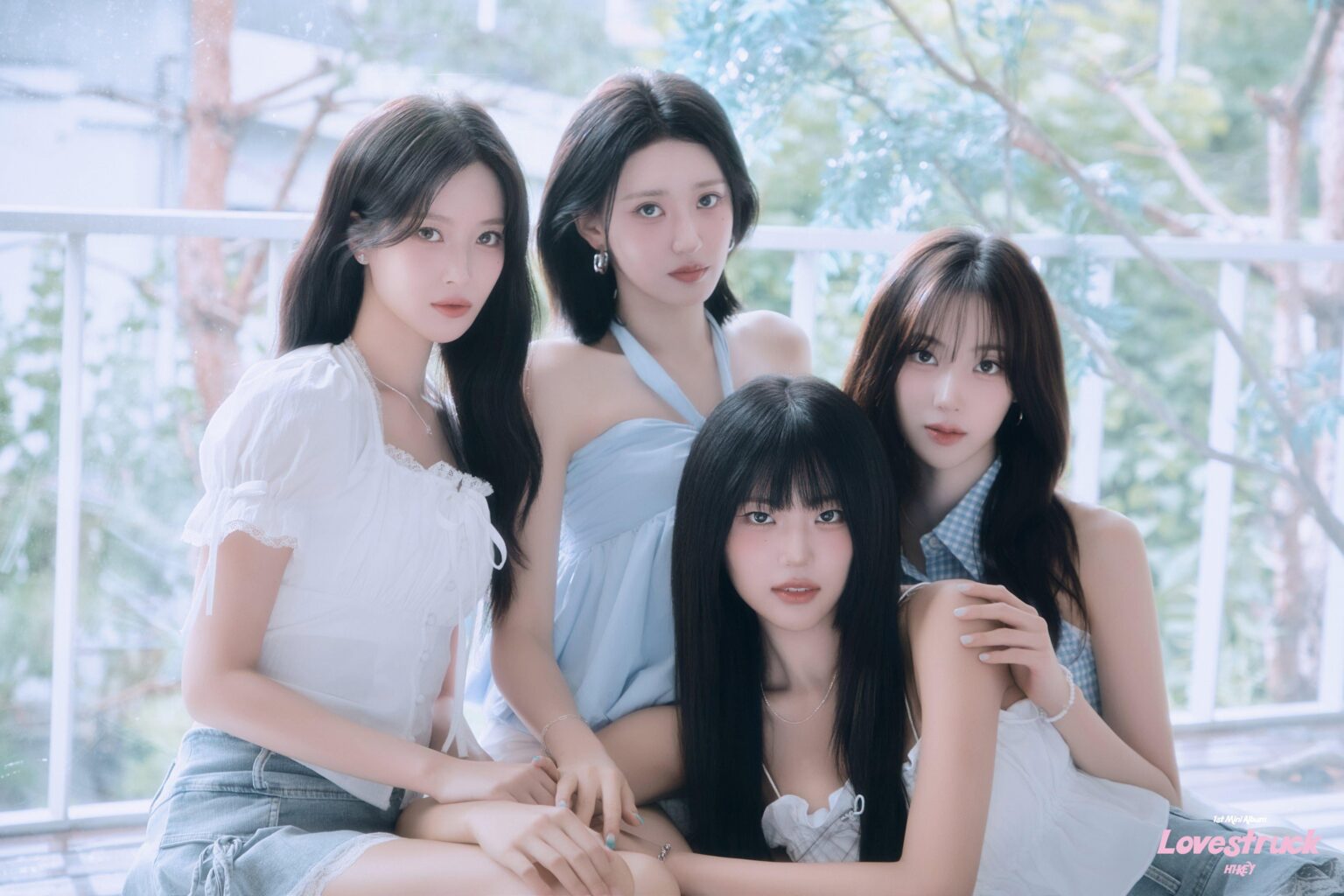 H1 -Key - Japan 1st Mini Album: Lovestruck (Concept Photo A - Group)