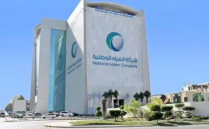 الضخّ عاد إلى القطيف.. المياه محلاة بالكامل في العوامية والنابية وعنك