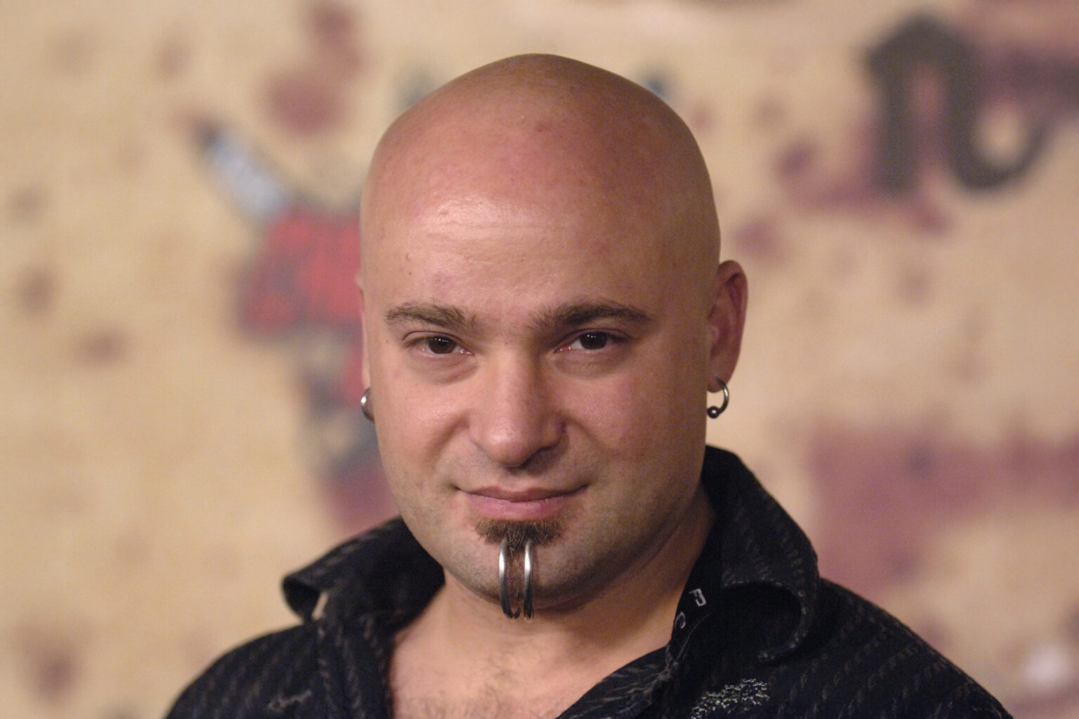 ميديا بارت: جولة مغن مؤيد لحرب إبادة غزة تثير جدلا في أوروبا | سياسة