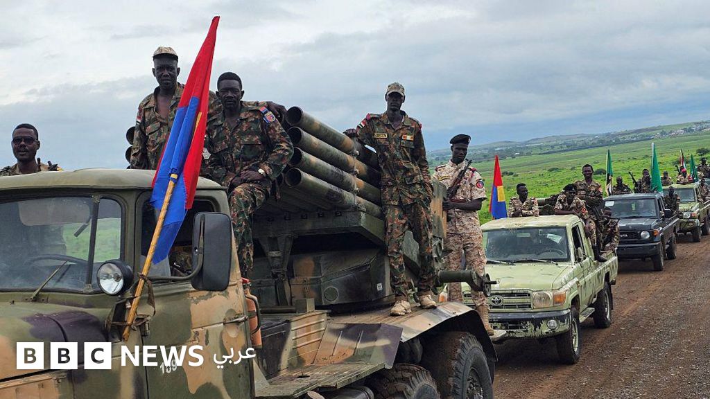 حرب السودان: تصعيد جديد بطائرات مسيّرة، والحكومة ترفض "استبعادها" من عملية الانتقال السياسي في البلاد