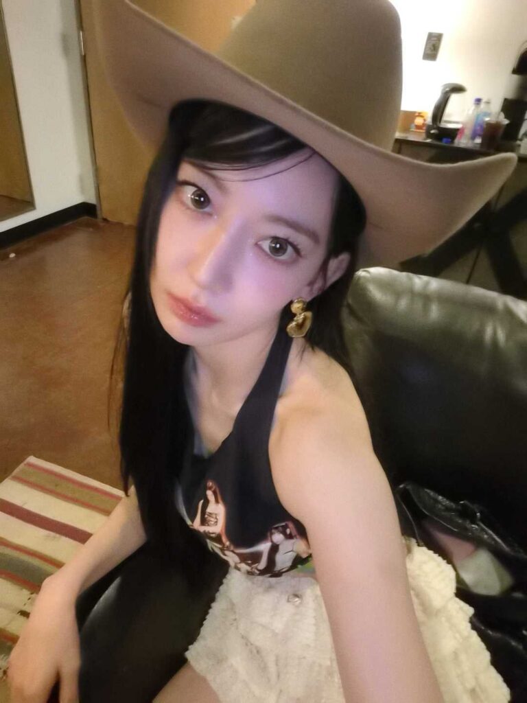 250909 Miyawaki Sakura Weverse Update