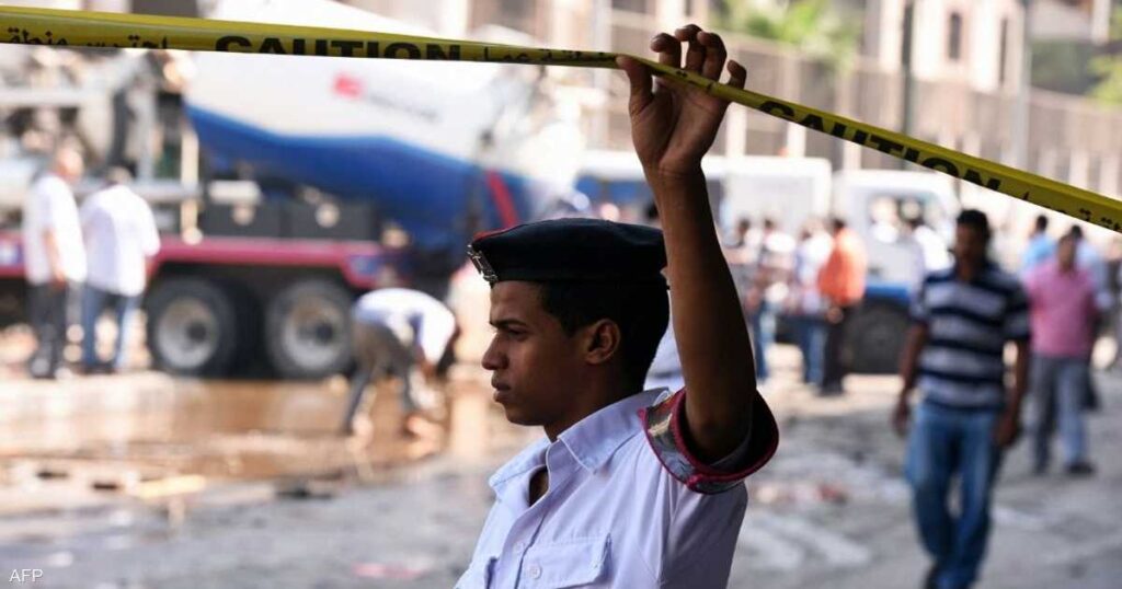 أب يقتل أطفاله الثلاثة في مصر.. ثم ينتحر بطريقة "مروعة"