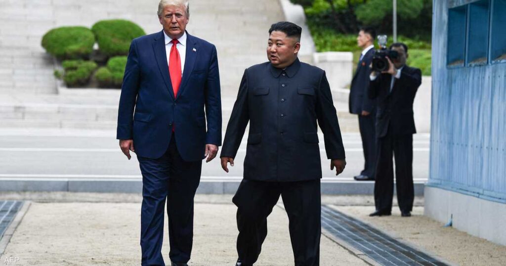 تفاصيل "عملية الغواصتين" للتجسس على كيم.. كيف علق ترامب؟