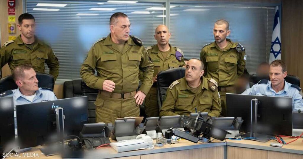 بالصور.. زامير يشرف على عملية استهداف قيادات “حماس” في قطر بالصور.. زامير يشرف على عملية استهداف قيادات "حماس" في قطر