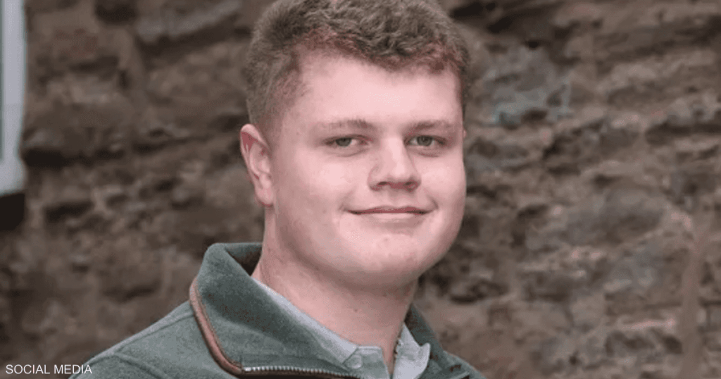 حلاق ينقذ حياة زبونه.. اكتشف شيئا خطيرا في رقبته