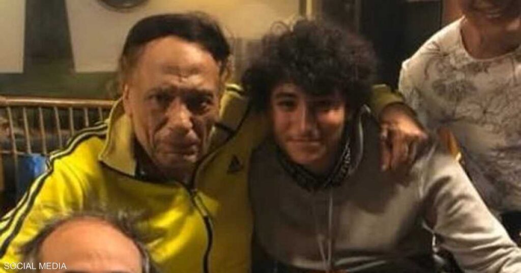 صورة جديدة للزعيم "عادل إمام" تشعل مواقع التواصل