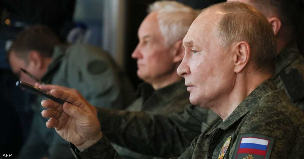 بوتين يعلن أعداد المقاتلين الروس على الجبهة الأوكرانية
