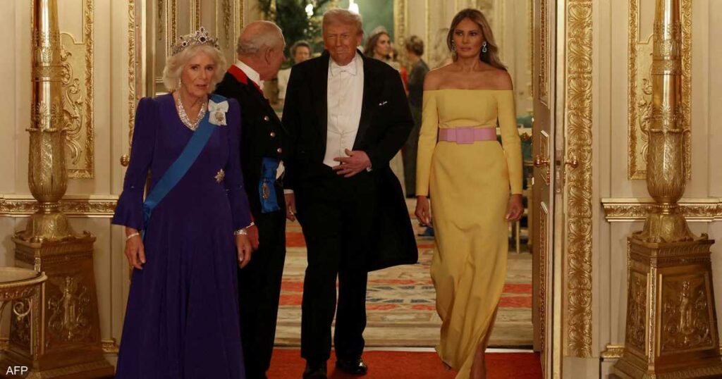 فستان ميلانيا ترامب الأصفر يثير الجدل.. هل خالفت القواعد؟