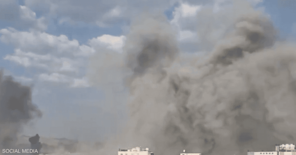 الجيش الإسرائيلي يستهدف "13 هدفا حوثيا" في صنعاء