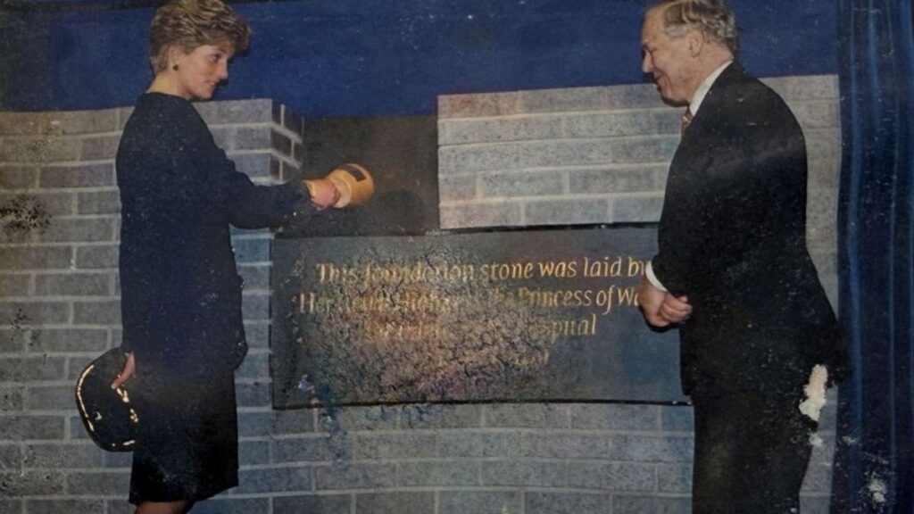 الكشف عن كبسولة زمنية للأميرة ديانا بعد أكثر من 3 عقود.. ماذا في صندوق أسرارها؟ الكشف عن كبسولة زمنية للأميرة ديانا بعد أكثر من 3 عقود.. ماذا في صندوق أسرارها؟