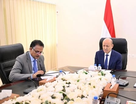 مسؤول أمريكي يكشف عن تعاون رشاد العليمي مع الحوثيين .. يجب عليه التنحي وإلا سيواجه الاعتقال - الأمناء نت