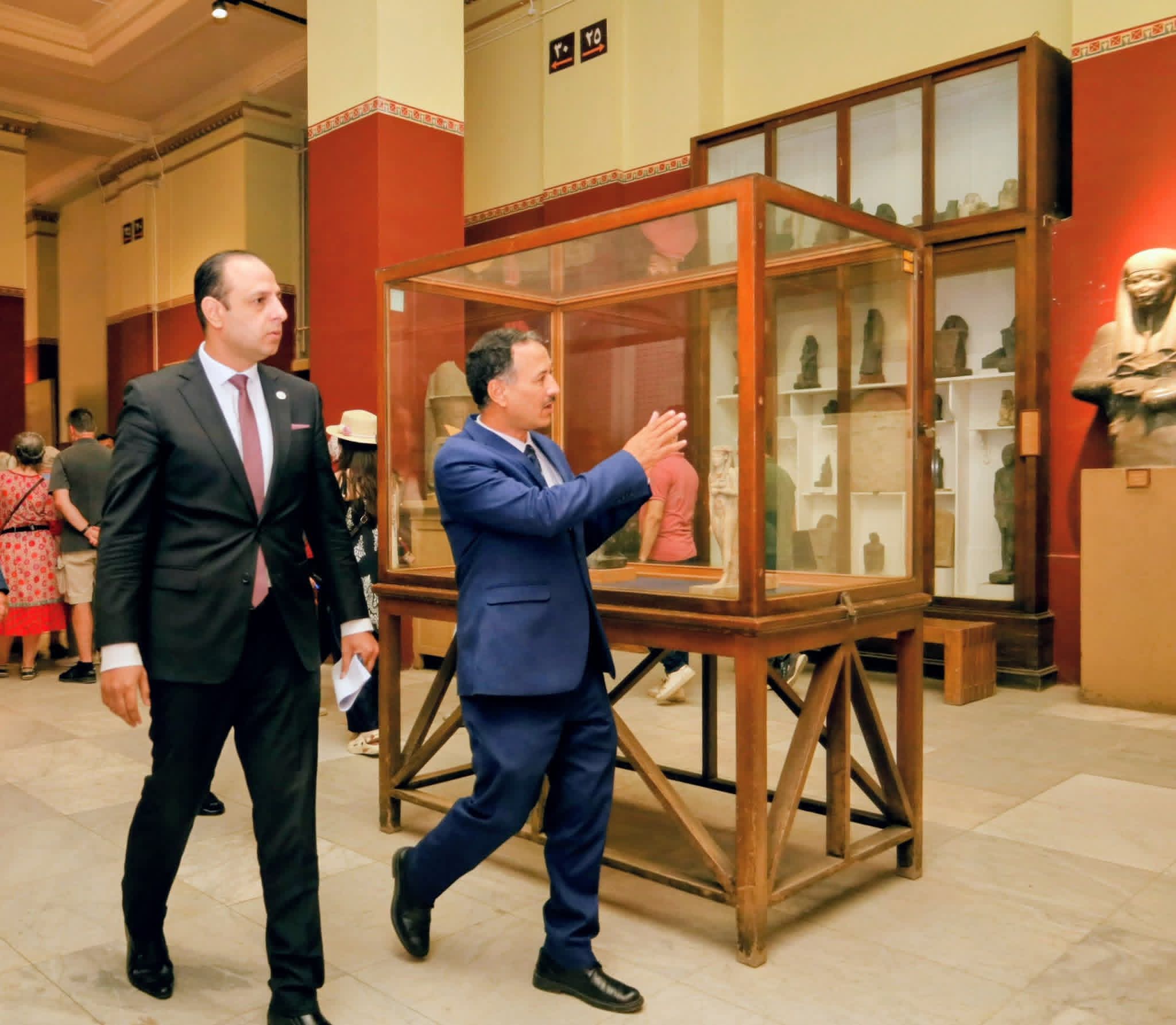 ad8c80b7-d5ef-4201-b872-93a2f40b801a ad8c80b7-d5ef-4201-b872-93a2f40b801a