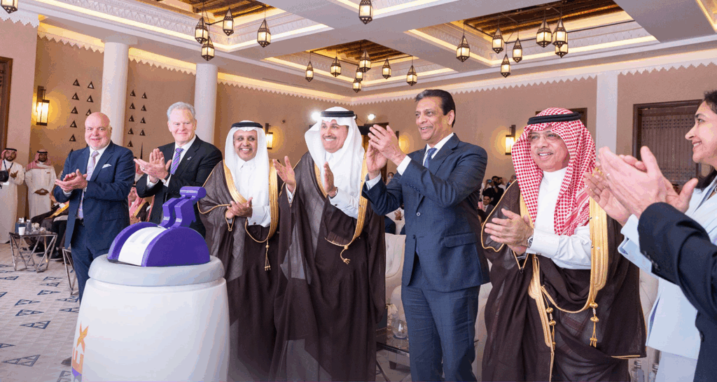 وزير النقل يفتتح المركز الرئيس لشركة فيديكس في المملكة