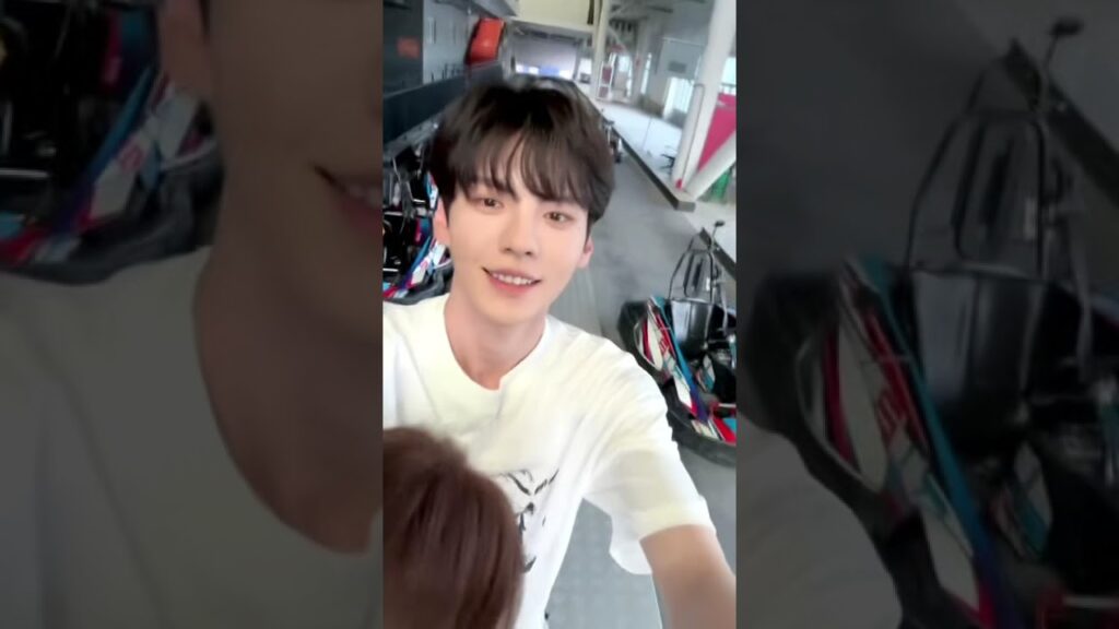 عناقك يمنحني شعورًا بالأمان والاطمئنان#DeepAffectionEyes