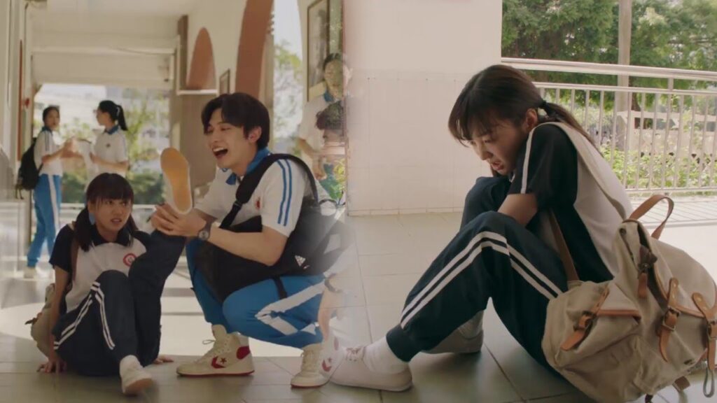 يسخر زميلها من حذائها الممزق و تتعرض للإحراج❤️ ( نهر يجري خلاله ) يسخر زميلها من حذائها الممزق و تتعرض للإحراج❤️ ( نهر يجري خلاله )