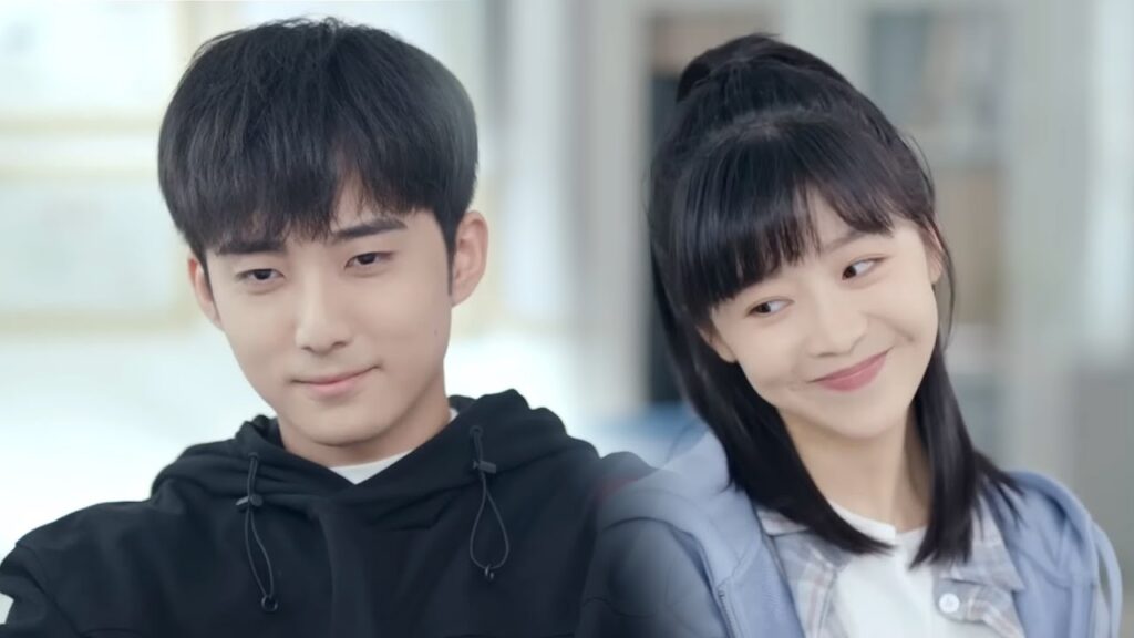 يتحمس وسيم الجامعة بسماع أن فتاته تُجهز لحفل اعتراف له فيساعدها سرًا❤️مشهد رومانسي من "معادلة الحب"