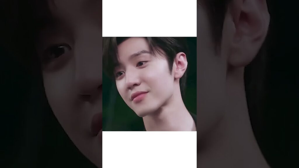 👀💕💕💕  #HiddenLove #حب_خفي #zhaolusi #chenzheyuan #cdrama #youku #shorts #偷偷藏不住 #romantic