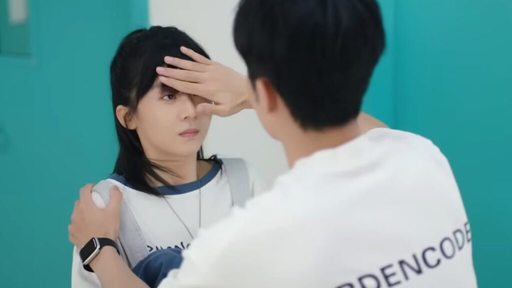 عندما يسمع على الفور أن فتاته الحبيبة في المستشفى يركض إليها متجاهلا كل شيء❤️😊مشهد من “معادلة الحب” عندما يسمع على الفور أن فتاته الحبيبة في المستشفى يركض إليها متجاهلا كل شيء❤️😊مشهد من "معادلة الحب"