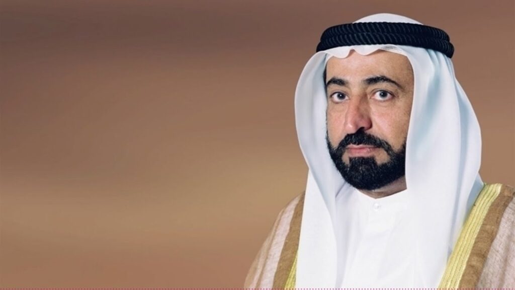 حاكم الشارقة:مجمع التواريخ..أعظم مُؤَلَّف وسيرى النور بمعرض الكتاب