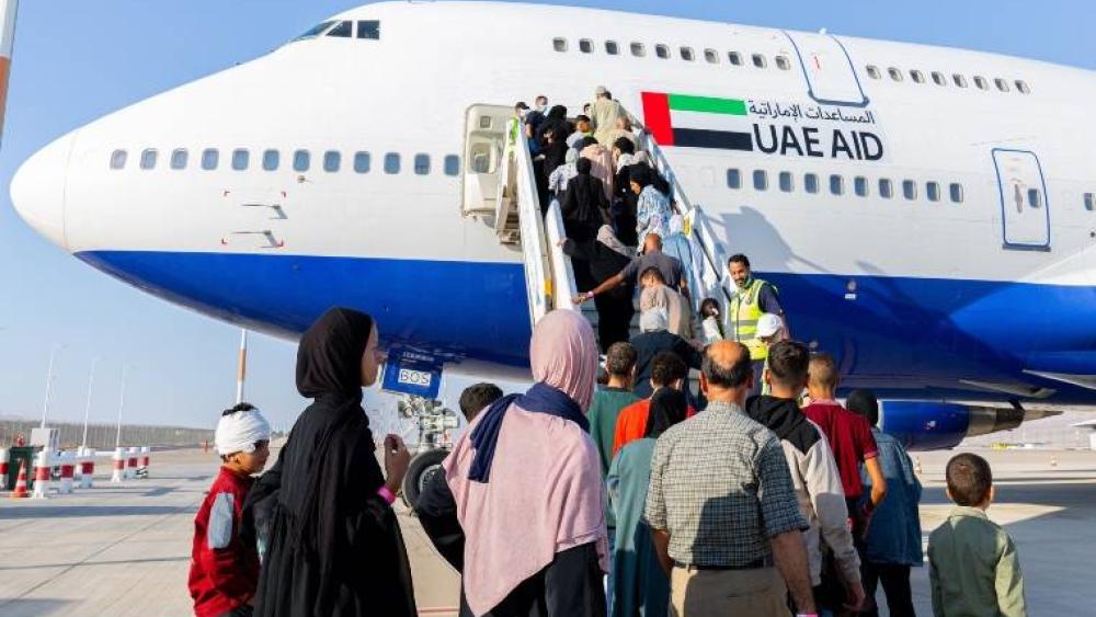 الإمارات تنفذ إخلاءً طبياً لـ 119 مريضاً ومصاباً من قطاع غزة