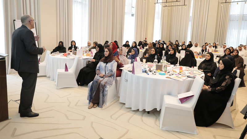 برنامج تدريبي لتعريف الأخصائيين النفسيين والاجتماعيين بمفاهيم «العلاج باللعب»
