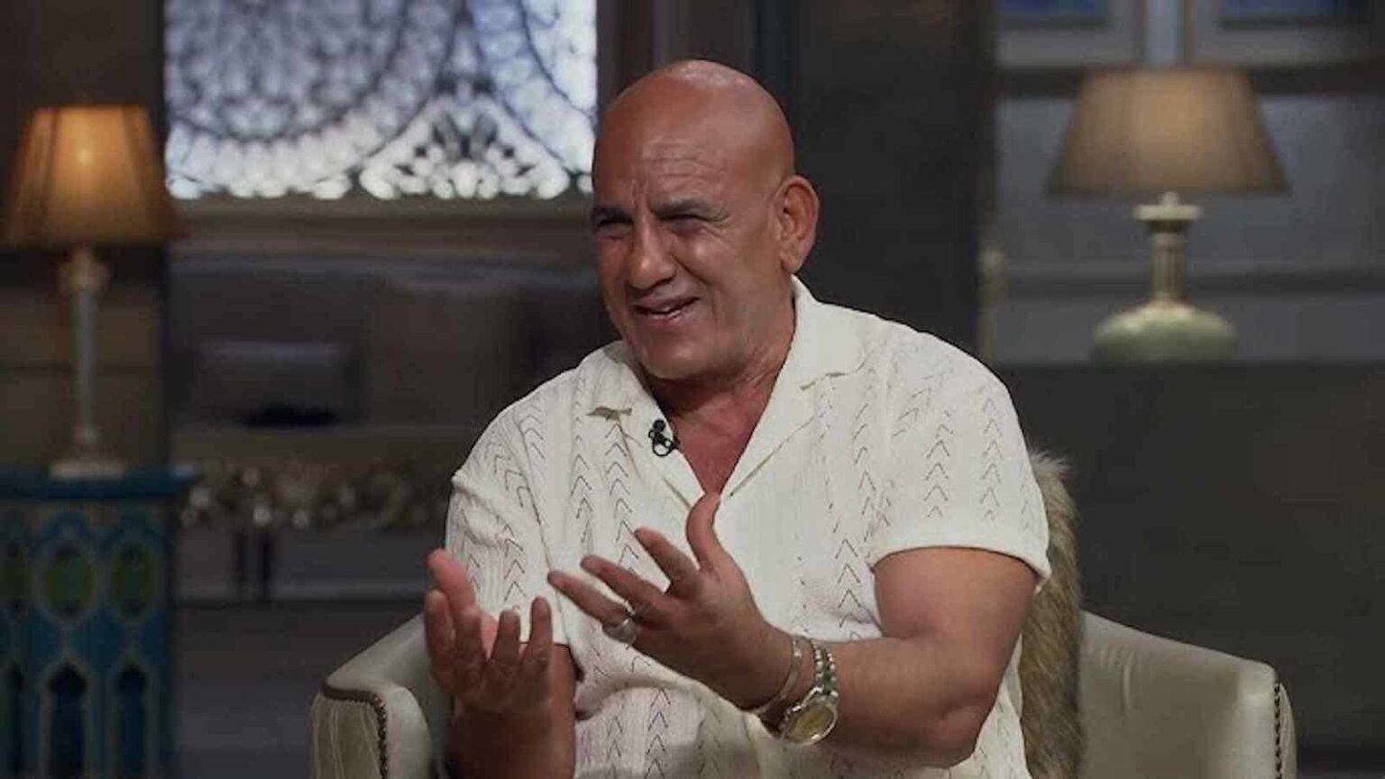 كرات غامضة تعود للظهور على سواحل أستراليا (صور)