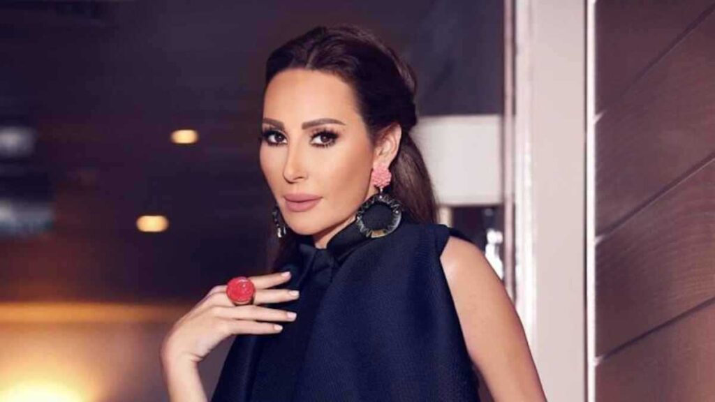 ما حقيقة زواج كريم محمود عبد العزيز ودينا الشربيني؟