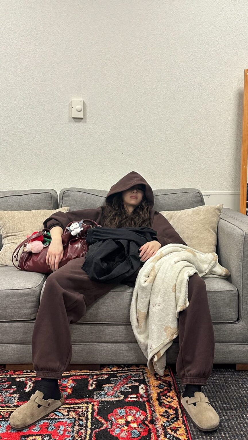 250911 LE SSERAFIM Instagram Stories Update with Huh Yunjin