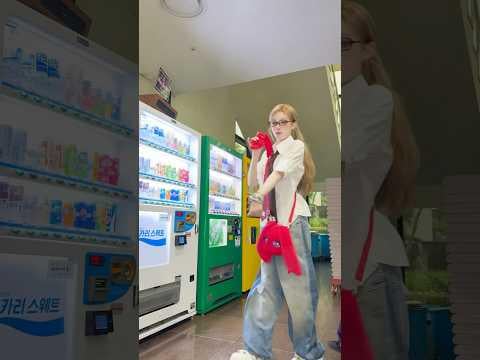 250919 انتبه ، الجميع yuqi يتجه إلى المنزل من Mubank 🐰