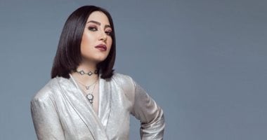 القبض على المطربة بوسى فى مطار القاهرة