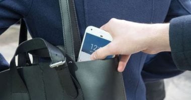 تفاصيل حيلة فتاة وعاطلين لسرقة شاب بالشيخ زايد