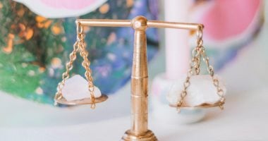 مع بداية عام جديد لمواليد برج الميزان.. 4 نصائح عشان ما تكررش أخطاء الماضي