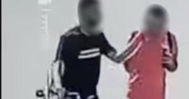 بعد انتشار لقطات للواقعة.. الحبس 6 سنوات للمتهم بسرقة هاتف من شاب وتهديده بسلاح فى الأميرية