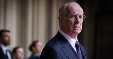 تونى سيرفيلو وشين تشيلى يحصدان كأس فولبى أفضل ممثلة وممثل بمهرجان فينسيا