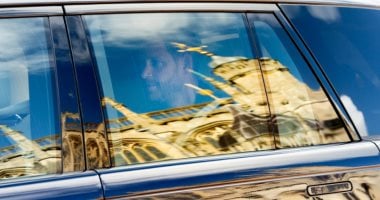 الأمير وليام كان قريبا.. الأمير هاري يزور قبر الملكة إليزابيث في زيارة خاصة الأمير وليام كان قريبا.. الأمير هاري يزور قبر الملكة إليزابيث في زيارة خاصة