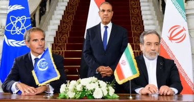 الخارجية: إيران والوكالة الدولية للطاقة الذرية يوقعان على اتفاق لاستئناف التعاون الخارجية: إيران والوكالة الدولية للطاقة الذرية يوقعان على اتفاق لاستئناف التعاون